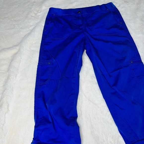 𝅺Chico’s Capris Pant - Picture 2 of 7